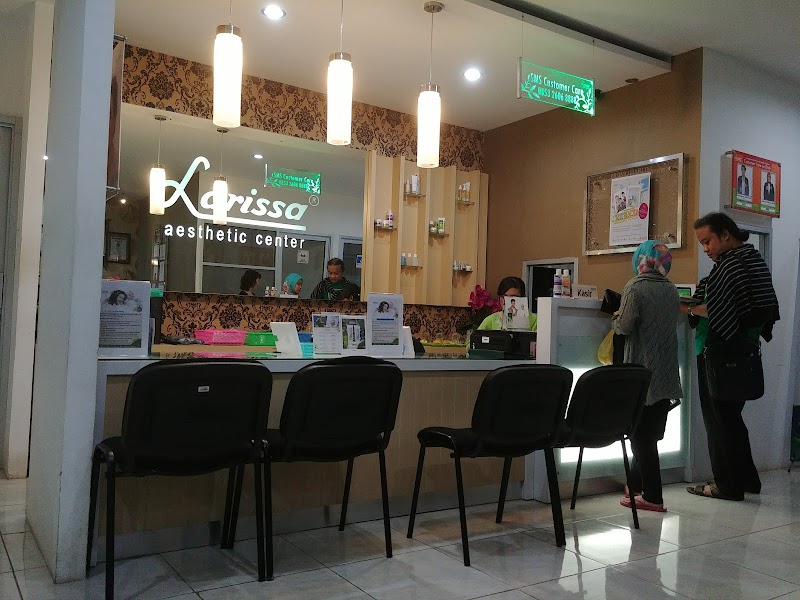Sentuhan Ahli Kesehatan & Kecantikan Tiara Kusuma: Rahasia Kulit Cerah di Cilacap